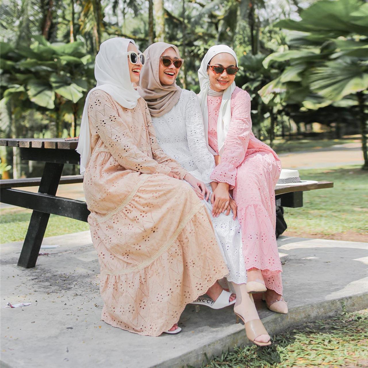 Endonezya Oymalı Dantel Elbise - Ethnic Fashion Collection incelemesi ve fiyatı