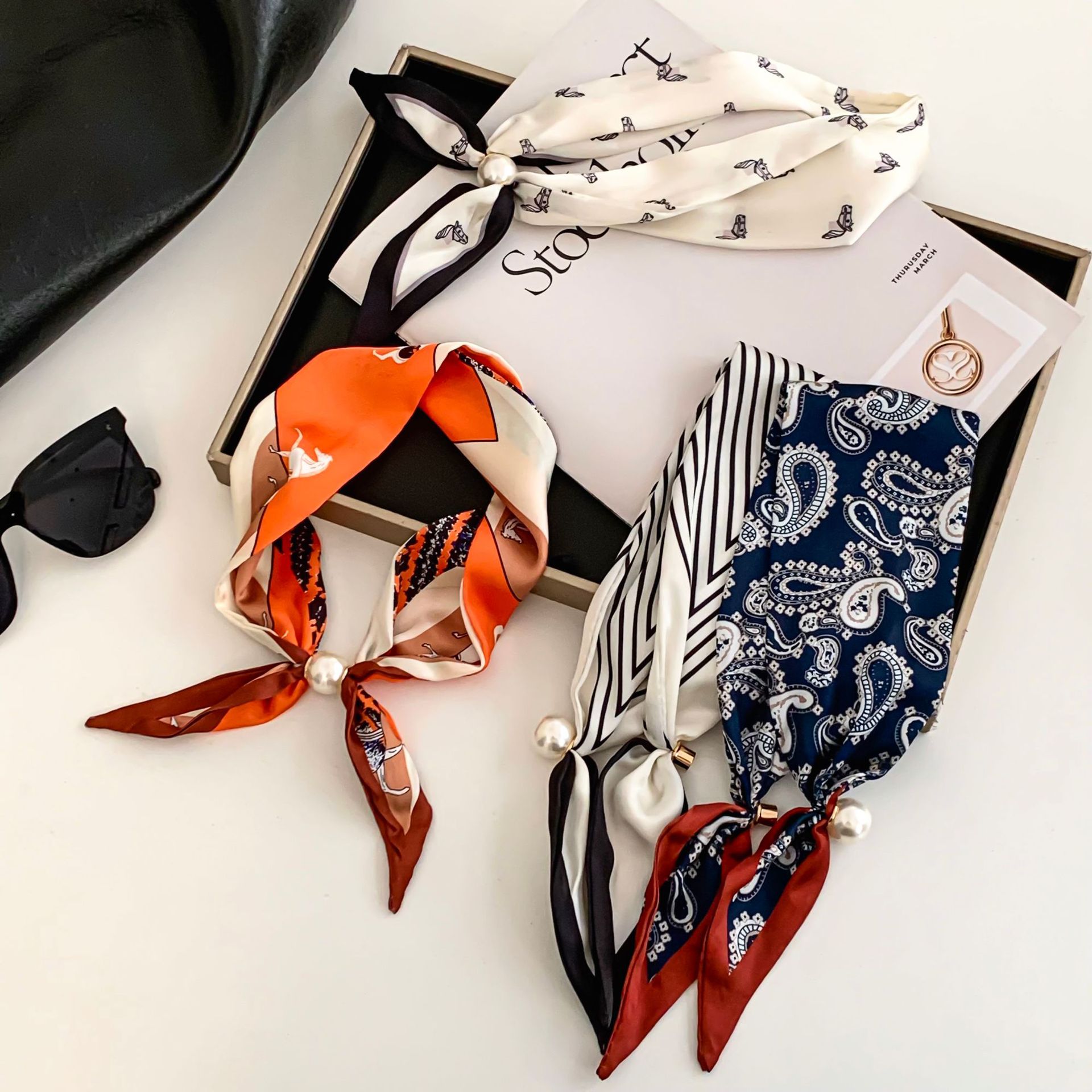 Kaju Çiçeği İpek Eşarp Kadınla - Ethnic Fashion Collection incelemesi ve fiyatı