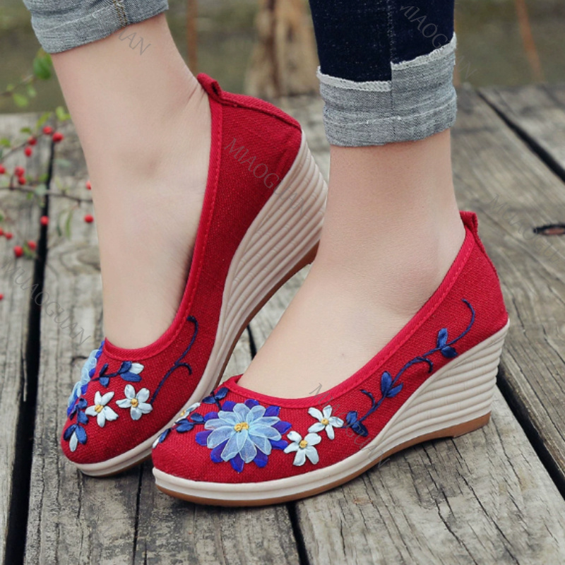 İşlemeli Kadın Konforlu Platfo - Ethnic Fashion For Ladies incelemesi ve fiyatı